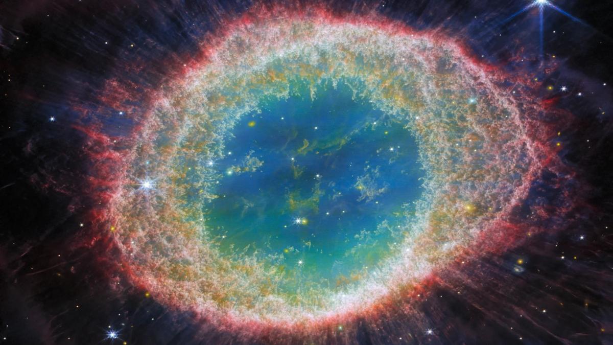 Halka Nebulas 2500 k yl uzaklk fotoraflar resimleri