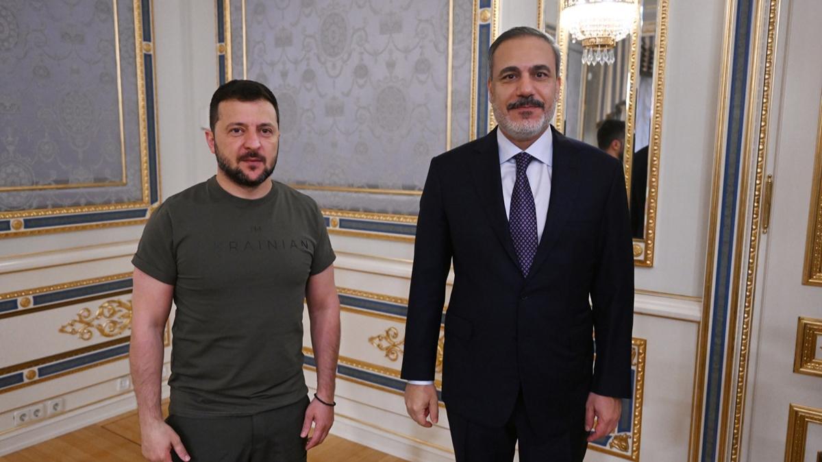 Bakan Fidan Zelenski ile bir araya geldi