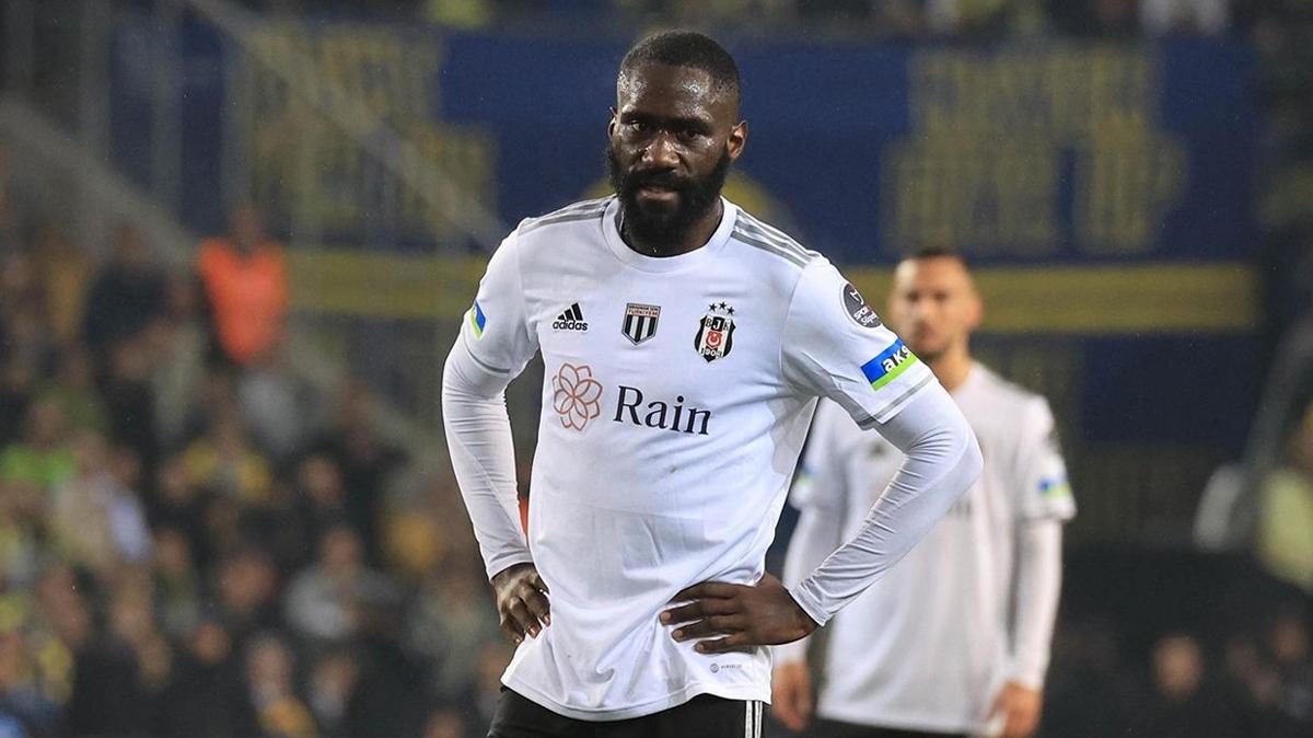 Beikta Arthur Masuaku Sakatlk fotoraflar resimleri