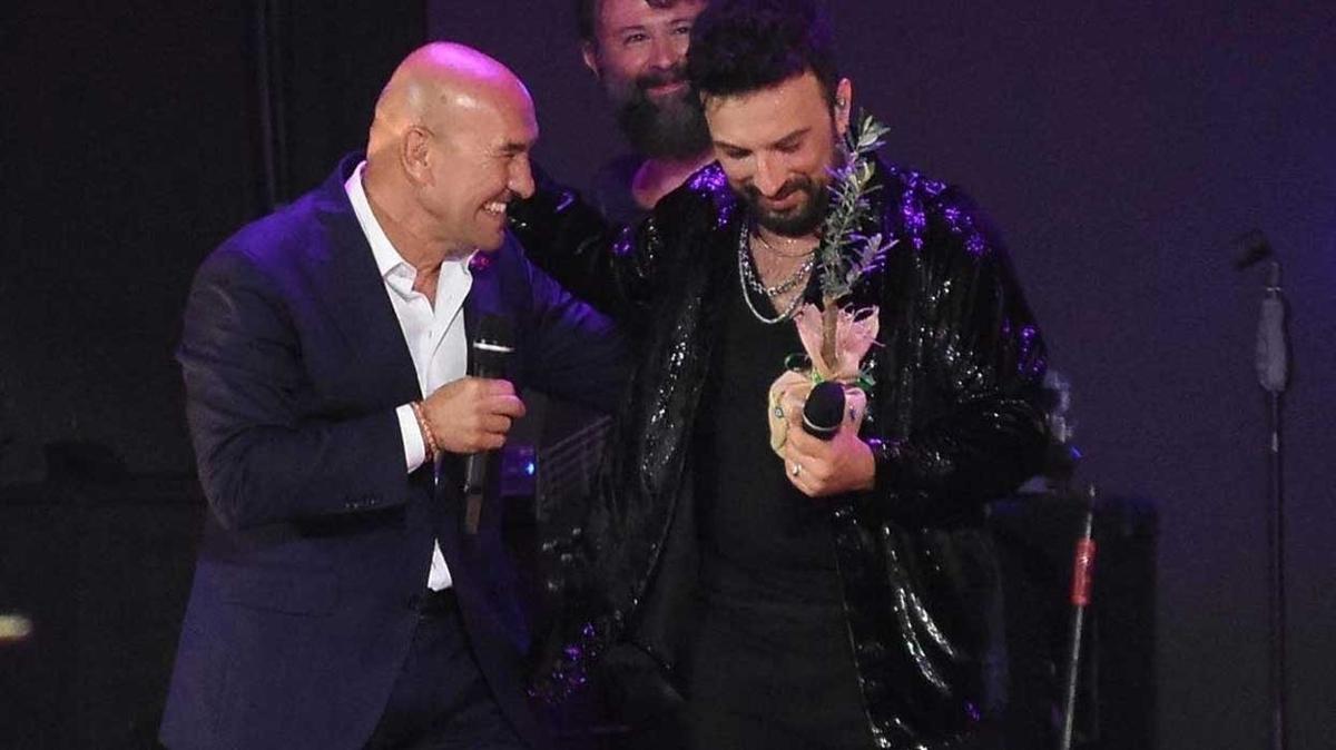 Tarkan konserinin zmirlilere faturas 23.5 milyon lira!