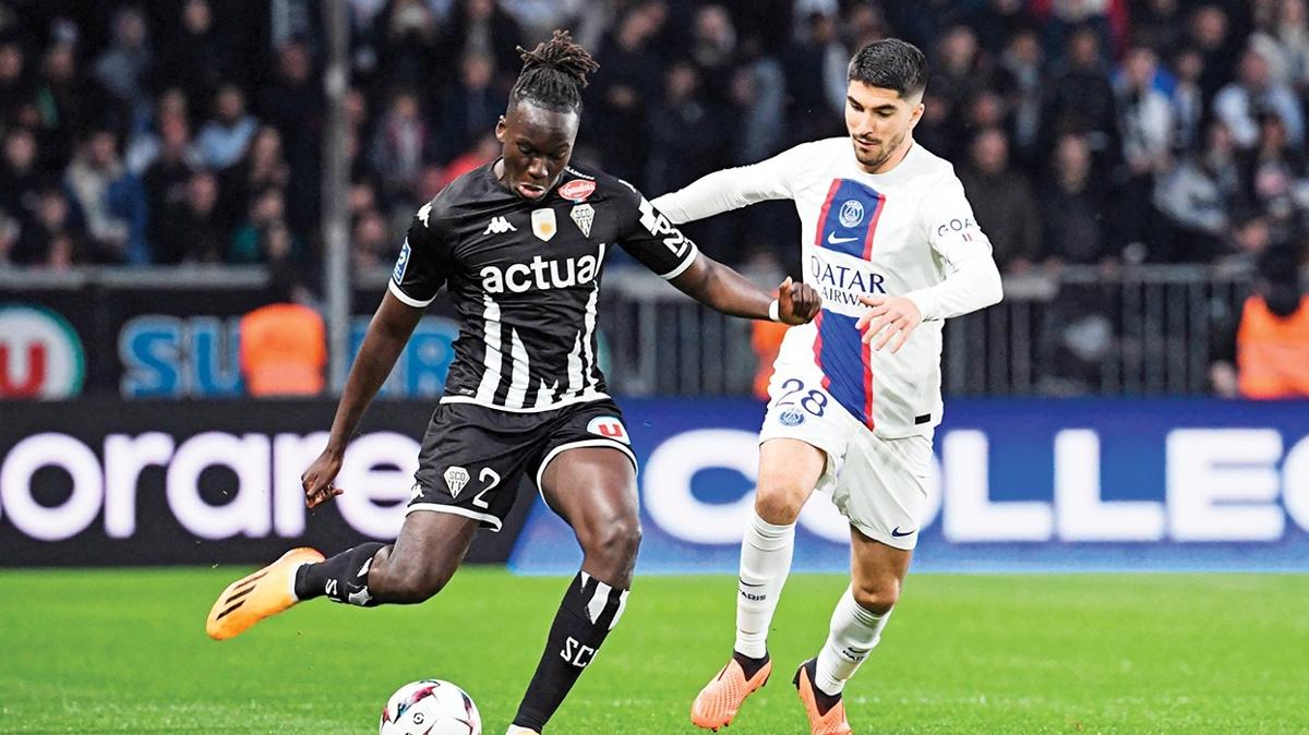 Trabzonspor Transfer Batista Mendy foto�raflar� resimleri