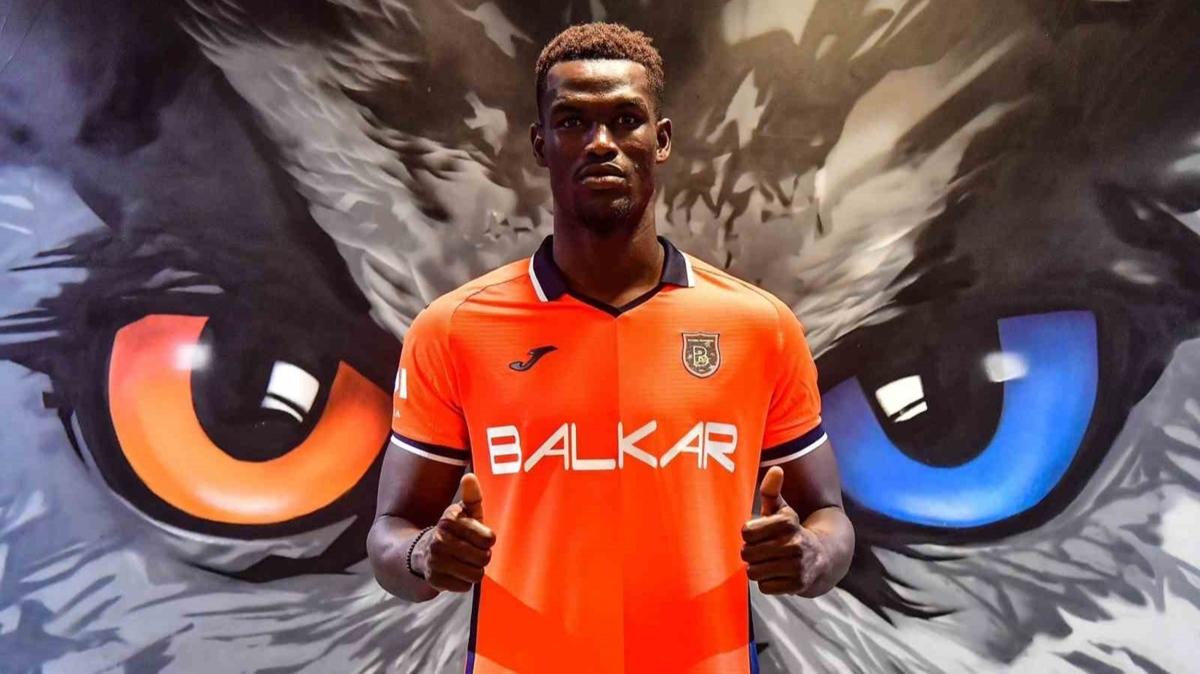 Ousseynou Ba baakehir transfer fotoraflar resimleri