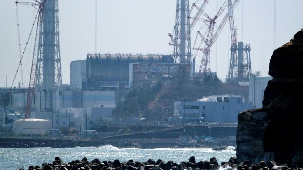 Japonya Başbakanı Fukuşima atık suyu açıklaması nedeniyle bakanın özür dilemesini