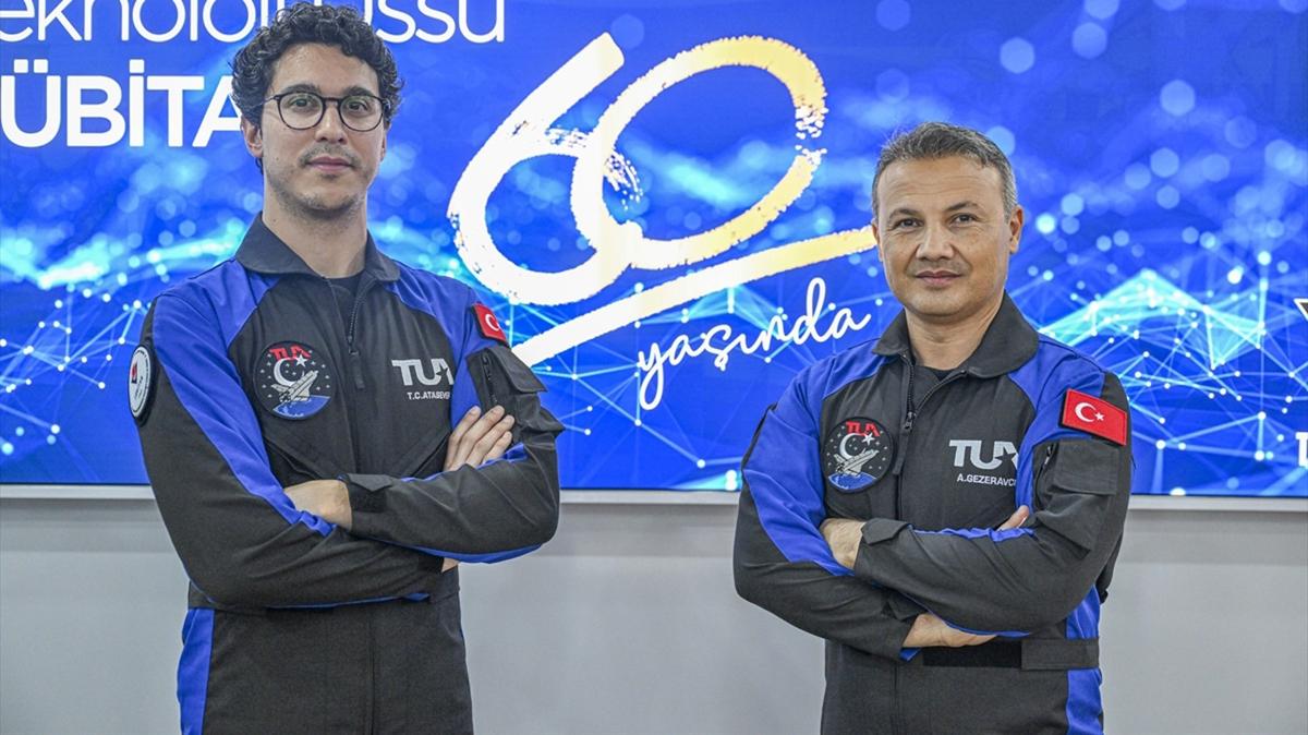 Trkiye'nin ilk uzay yolcular! Gazetecilere deerlendirmelerde bulundular