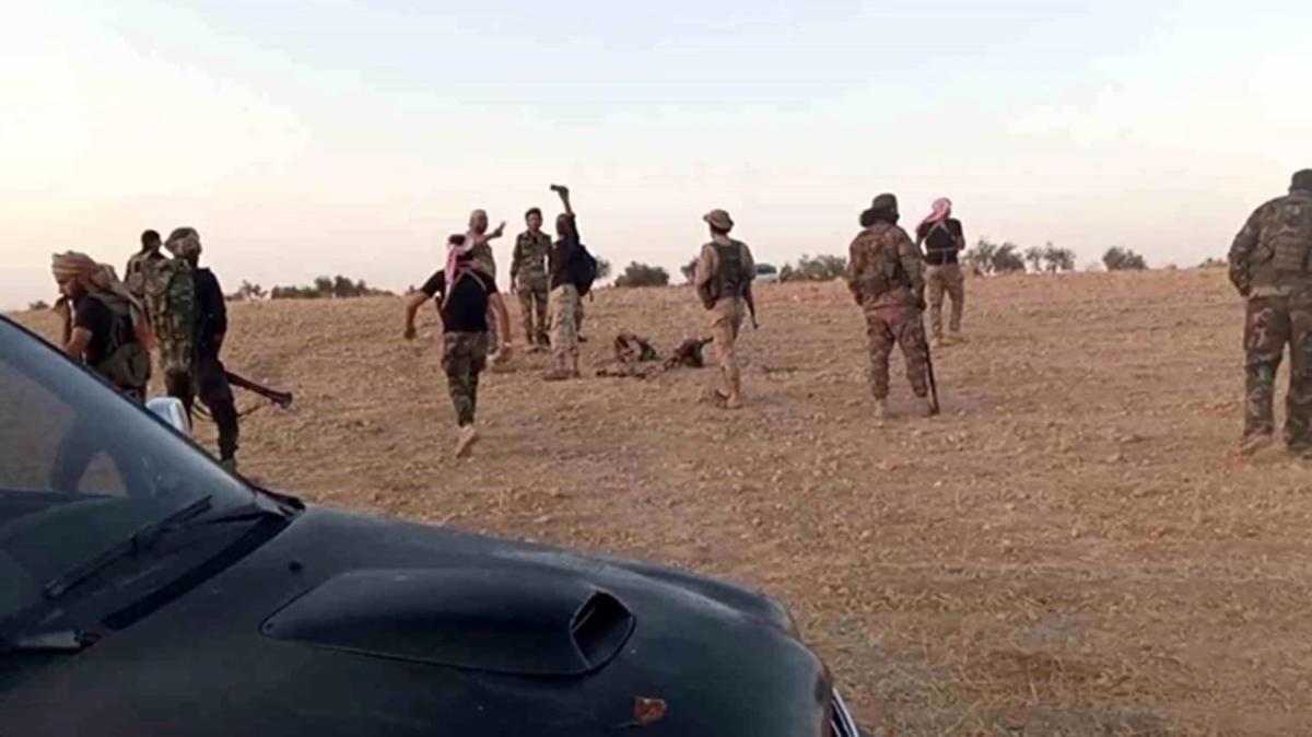 Deyrizor'da atmalar sryor: Arap airetleri 33 ky PKK/YPG'den kurtard