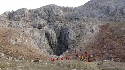 1040 metre derinlikteki Amerikal� i�in t�m Avrupa seferber oldu!