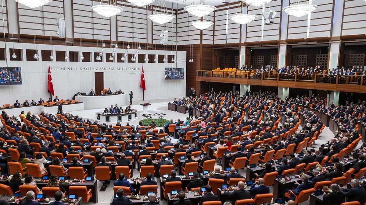 AK Parti'den anayasa mesaj: Destek vermezlerse millete gideriz