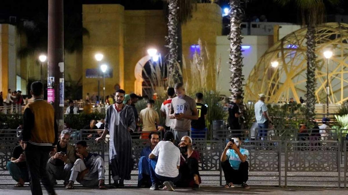 deprem Fas dayanma kendini gsterme insani yardm tragedi destee hazr olma yardm seferberlii acil destek felaketin etkileri halka destek acil yardm Fas halk yaanan felaket yardm ars fotoraflar resimleri