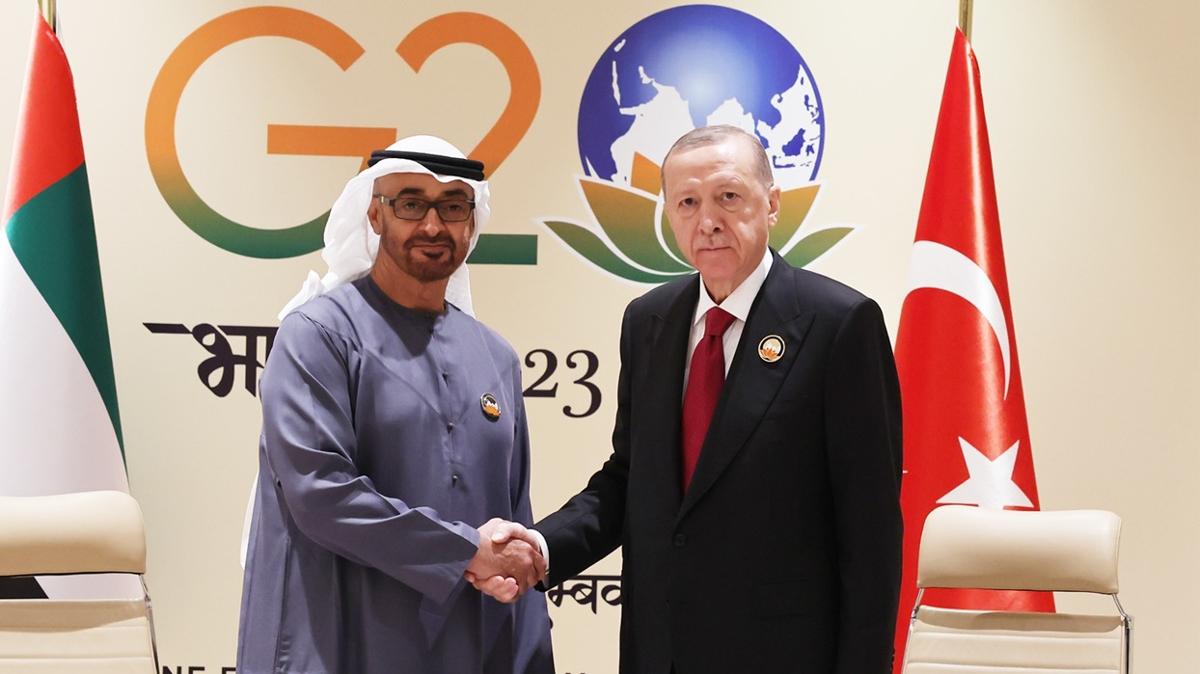 Bakan Erdoan'dan G-20'de diplomasi trafii... BAE Devlet Bakan Al Nahyan ile bir araya geldi