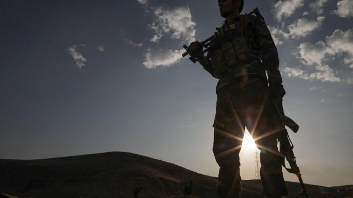 El Kaide'nin bir kolu Mali'deki ikinci askeri sse saldrdn iddia etti