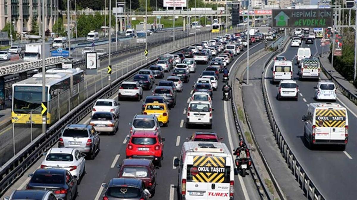 stanbul'da trafik younluu yzde 60'a ulat