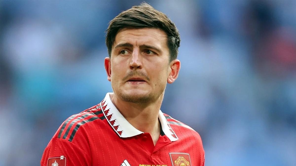 Maguire'n annesinden olunu eletirenlere sert yant