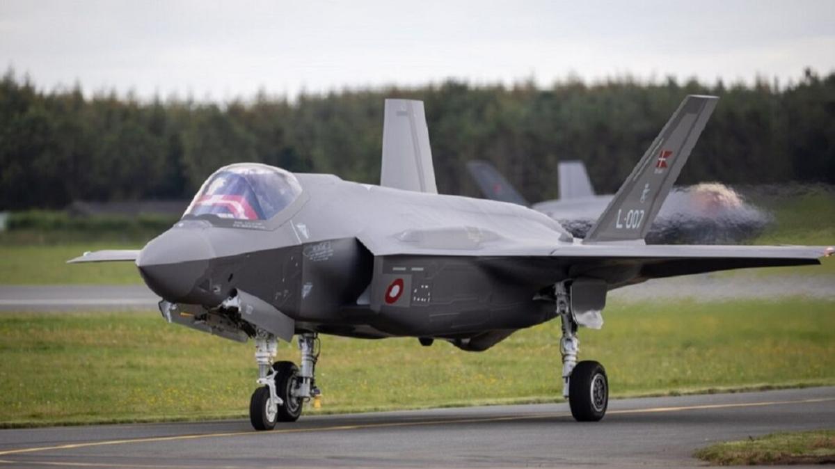 Danimarka ilk drt F-35 sava uan teslim ald
