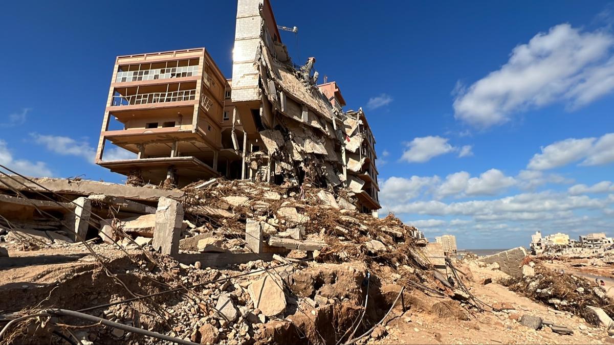 Sel Libya'nn Cebel el-Ahdar blgesinde yaklak 5 bin eve zarar verdi