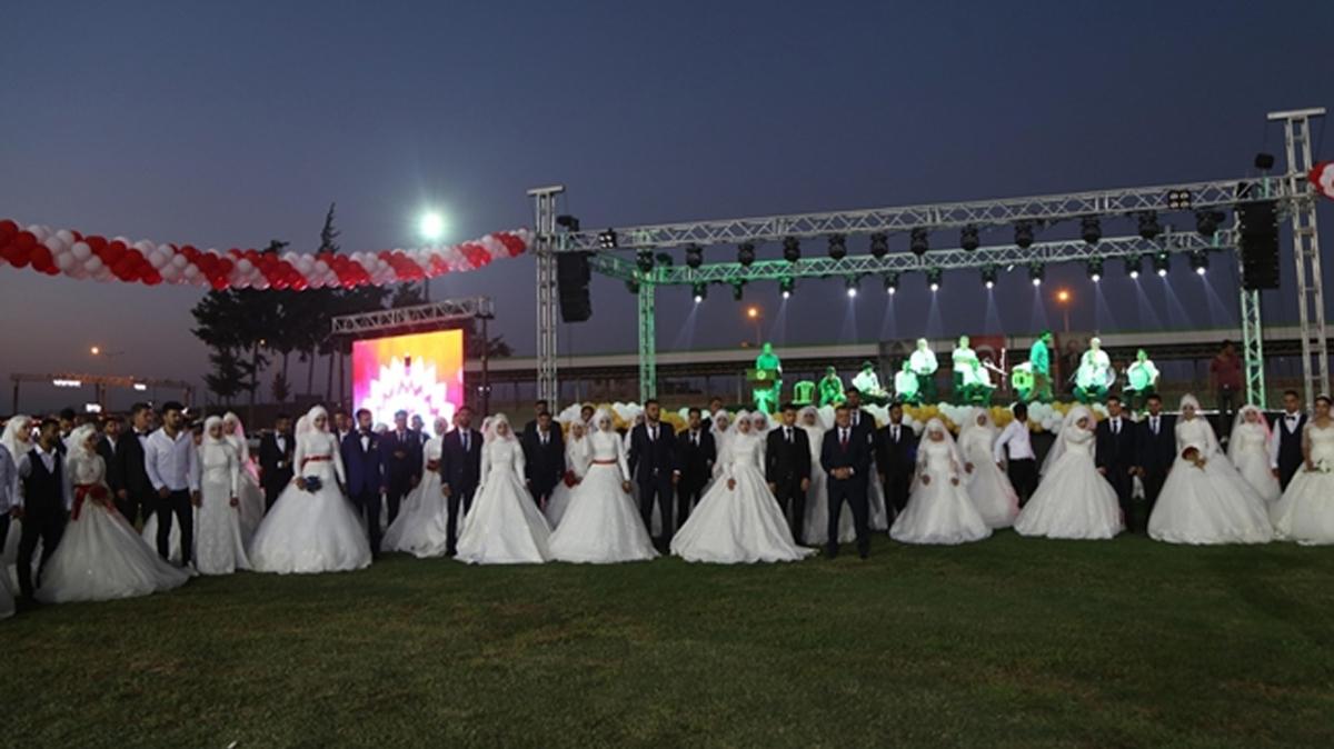 Hatay'da toplu nikah treni! Depremzede 100 ift dnyaevine girdi