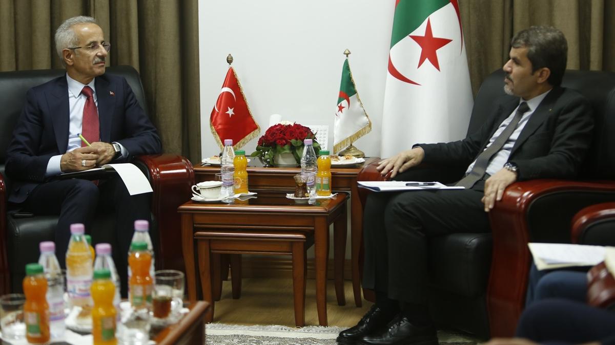Trkiye ve Cezayir arasnda balklk ve gemi ina alannda ortaklk anlamas