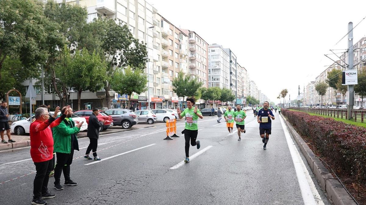 Kayseri'de 3. Uluslararas Yar Maratonu balyor