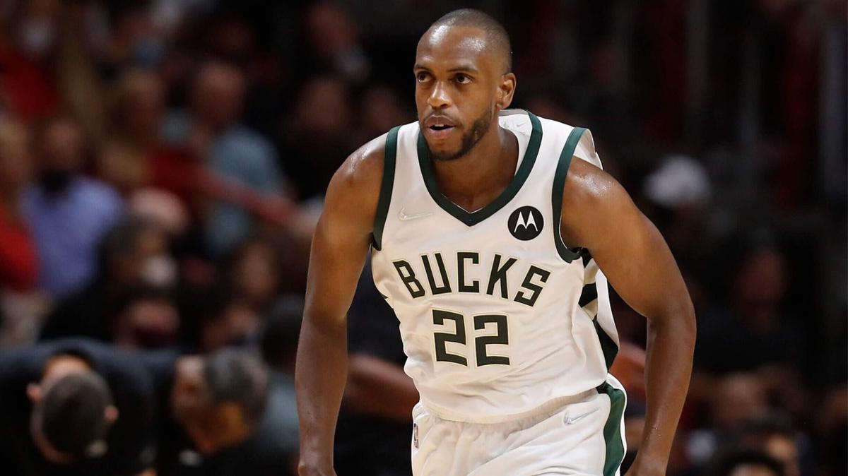 Khris Middleton, Antetokounmpo'nun takmda kalmasn istiyor