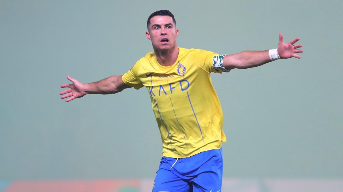 Cristiano Ronaldo: Bacaklarm 'Benim iim bitti' diyene kadar oynayacam