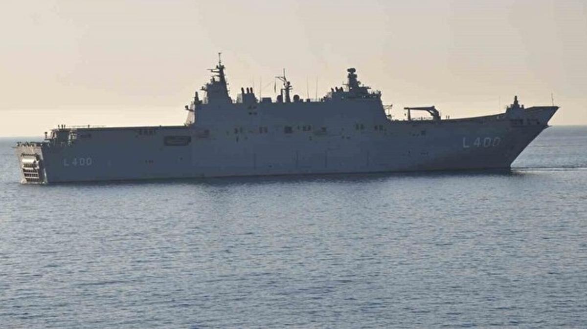 Dnyann ilk SHA sava gemisi TCG Anadolu Taucu limanndan ayrld