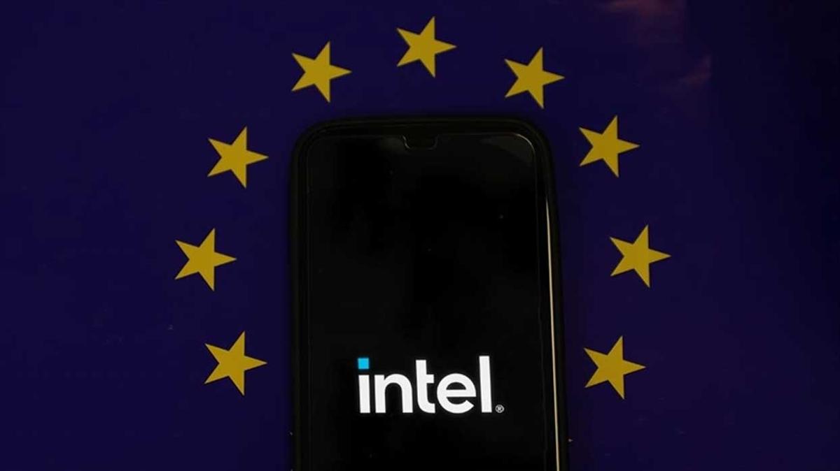 Intel'e 376 milyon avro para cezas kesildi