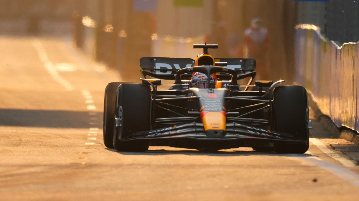 Japonya'da pole pozisyonu Max Verstappen'in!