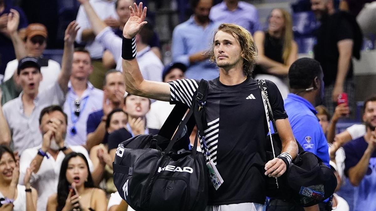 Alexander Zverev, Chengdu Ak'ta ampiyon oldu