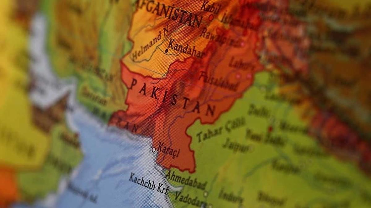 3 lkeden Pakistan'daki terr saldrsna knama