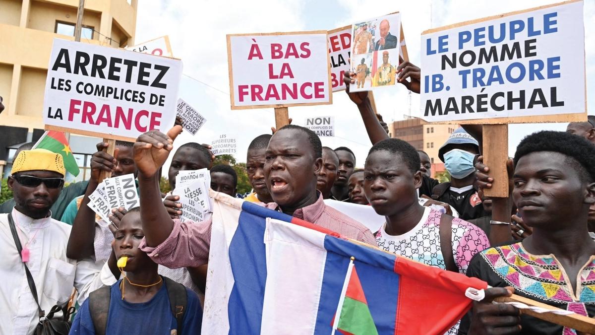 Burkina Faso'da darbe lideri nceliklerinin seim olmadn syledi