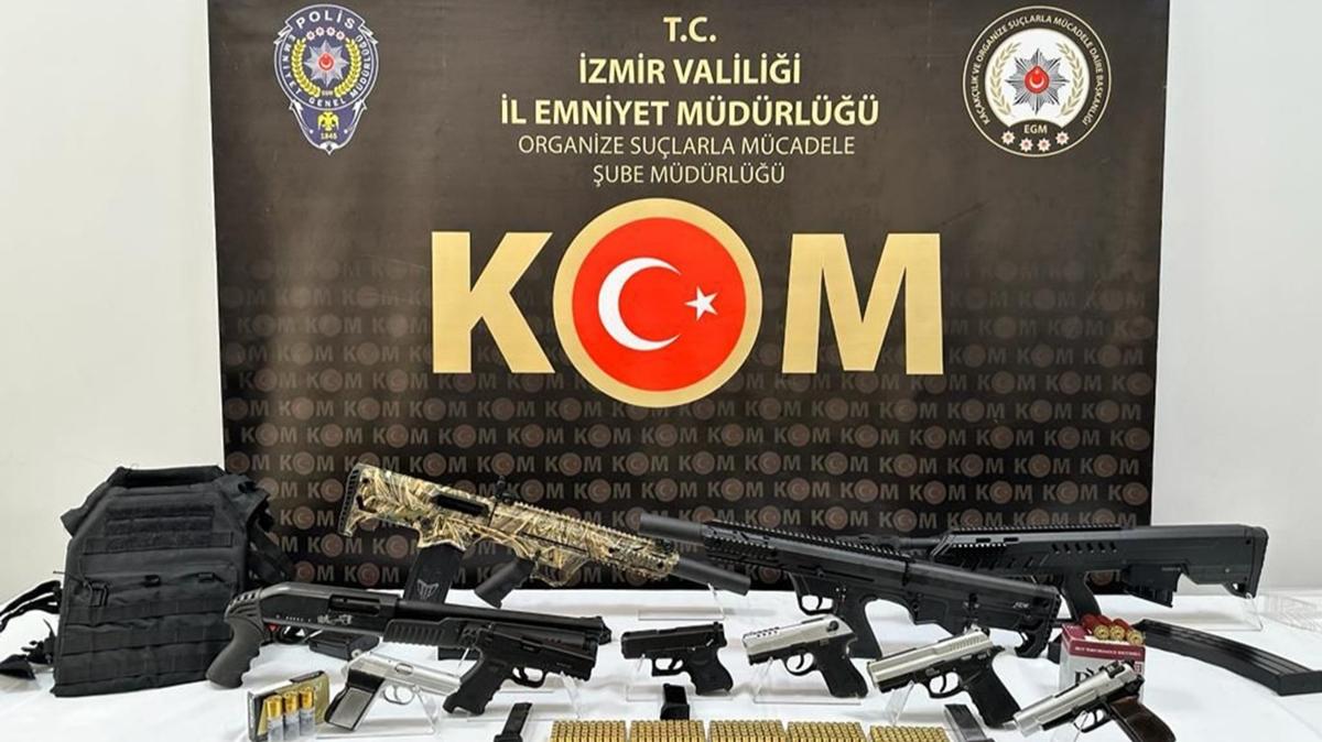 zmir'de "Kafes" operasyonu... 27 pheli gzaltnda