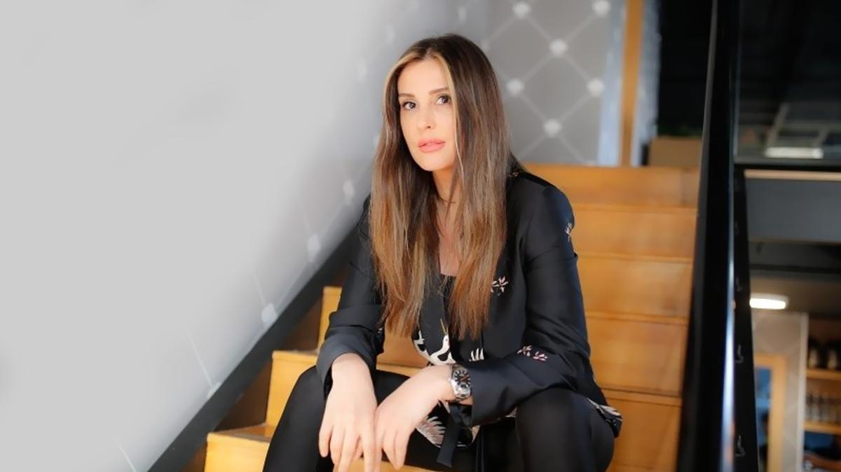 Ebru Destan ka yanda" Kzlck erbeti'nin Helin'i Ebru Destan kimdir"