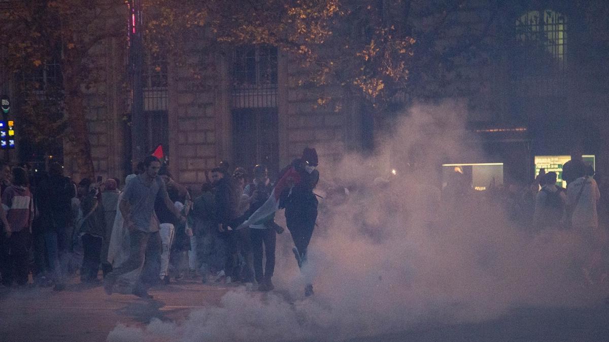 Paris'te Filistin'e destek gsterisi... Polis biber gaz kulland