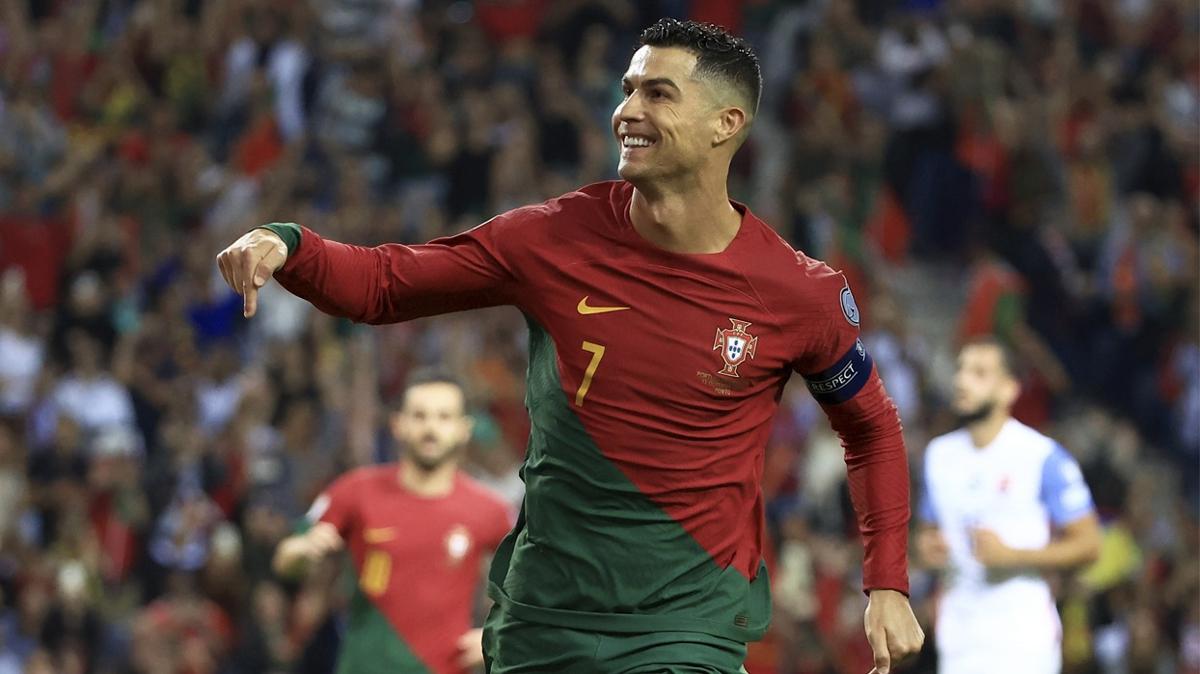 Ronaldo, Portekiz'e EURO 2024 biletini getirdi!
