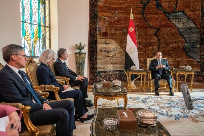 Mısır Cumhurbaşkanı Sisi, Blinken ile bir araya geldi