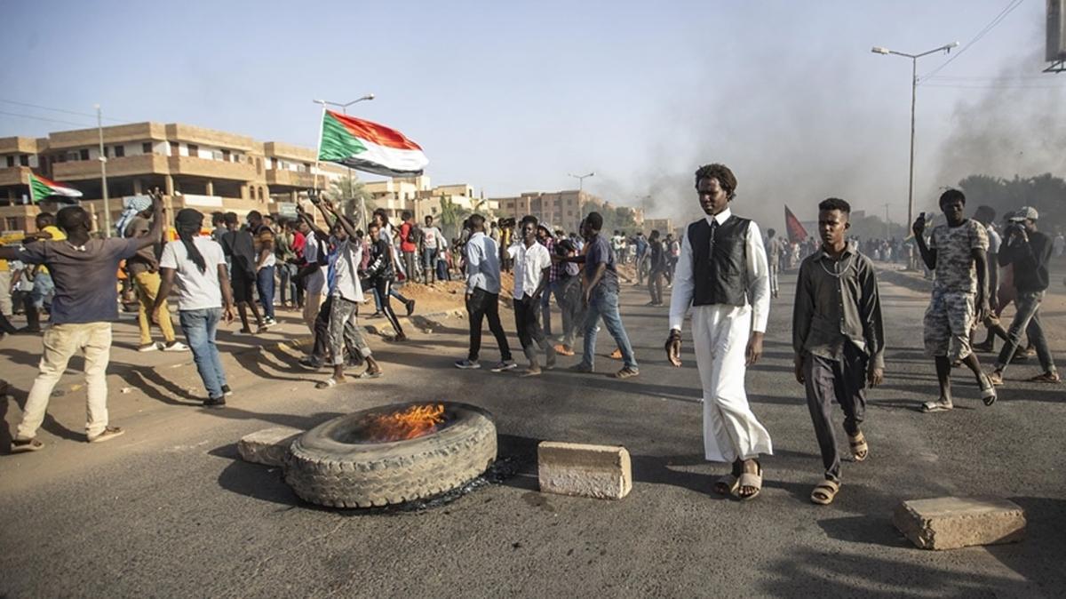 BM'den Sudan raporu: 9 bin kii yaamn yitirdi, 5,6 milyon kii yerinden oldu
