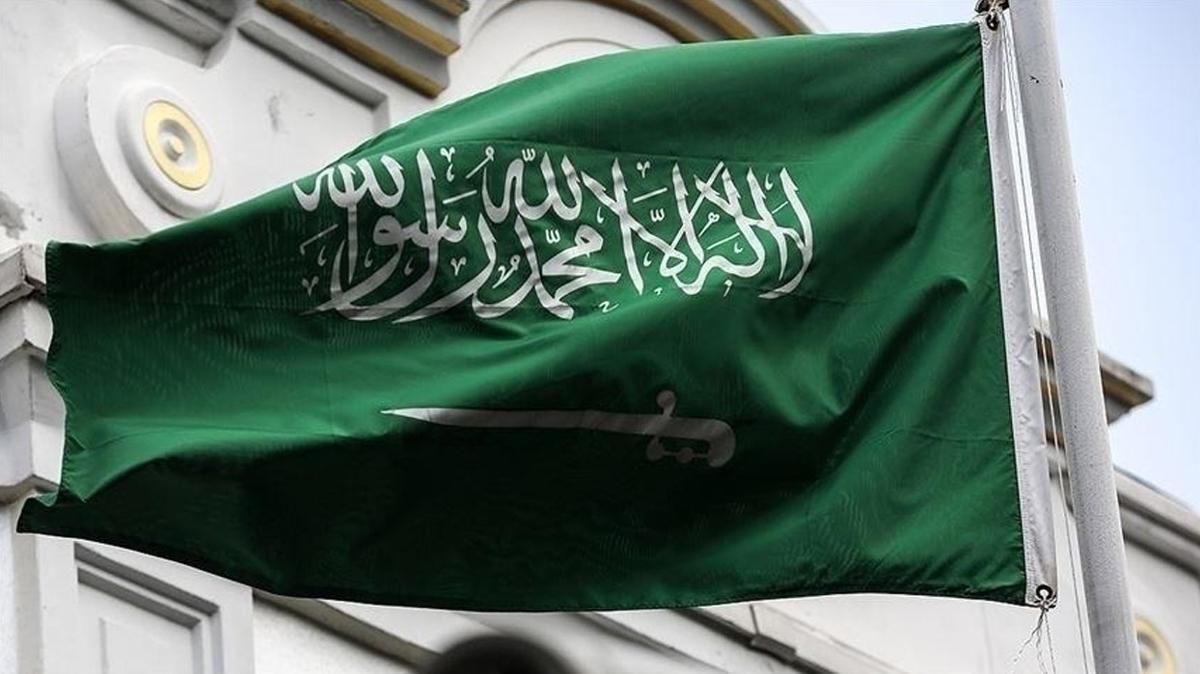 Suudi Arabistan'dan Trk vatandalarna vize kolayl