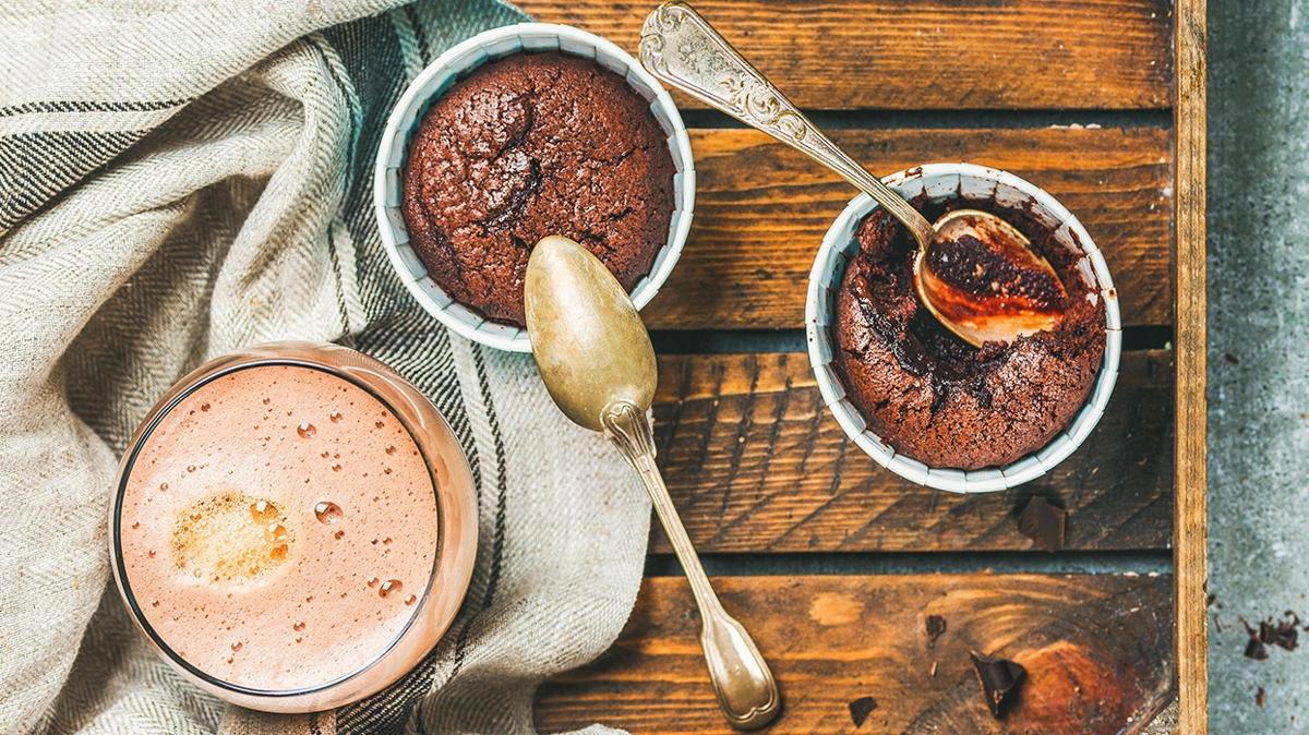 En kolay tatl: 15 dakikada 4 kiilik! te tencerede sufle tarifi