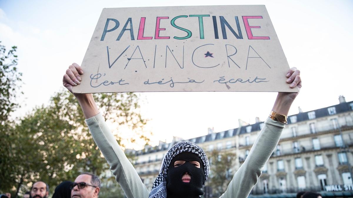 Paris'te srail zulm protesto edildi