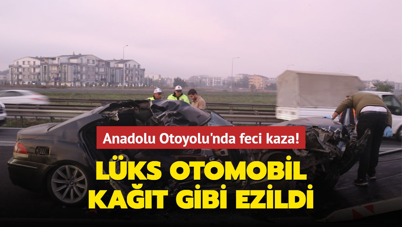 Anadolu Otoyolu'nda feci kaza! Lks otomobil kat gibi ezildi