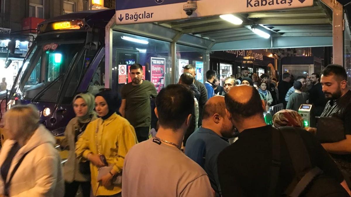 Kabata-Baclar Tramvay Hatt arzaland... Vatandalar BB'ye isyan etti