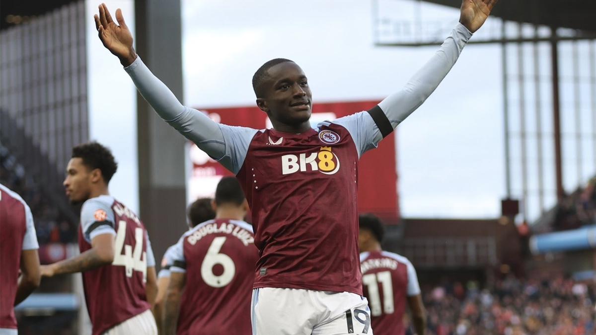 Aston Villa, Luton Town' 3 golle devirdi