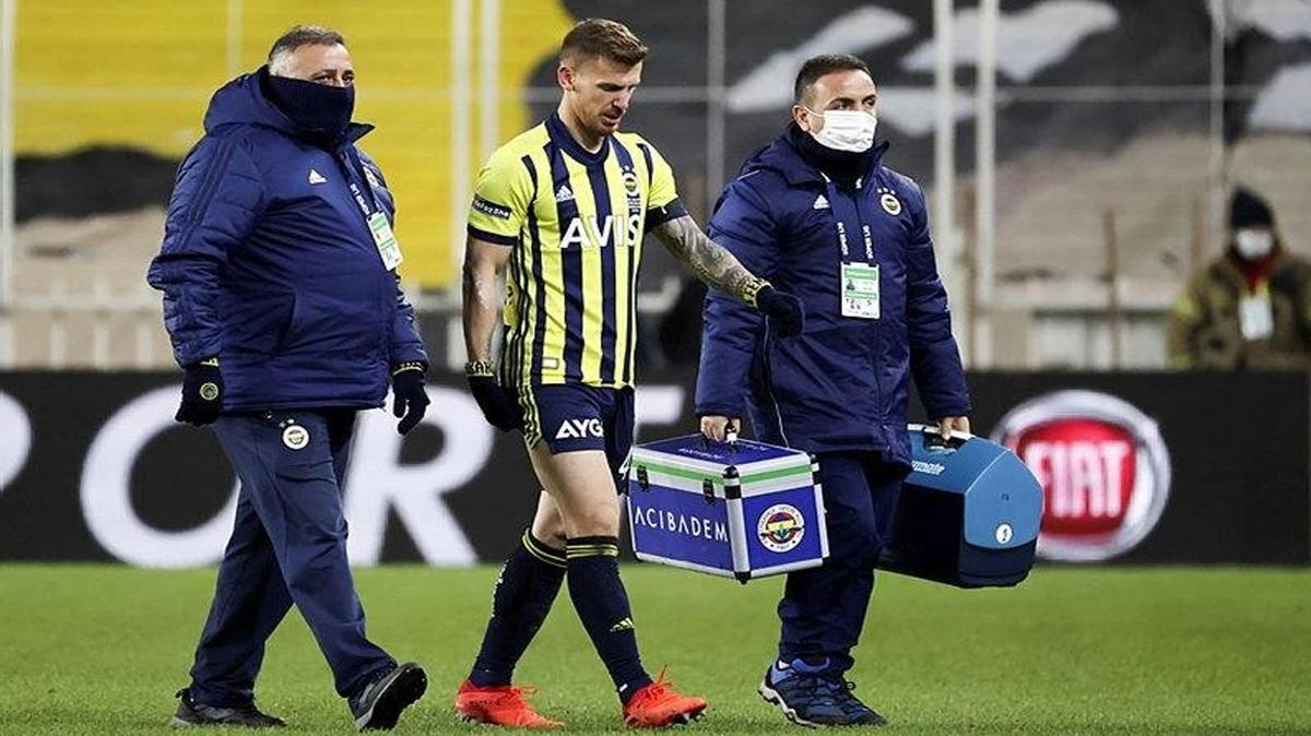 Derbi ncesi kt haberler! Fenerbahe'de stoper krizi