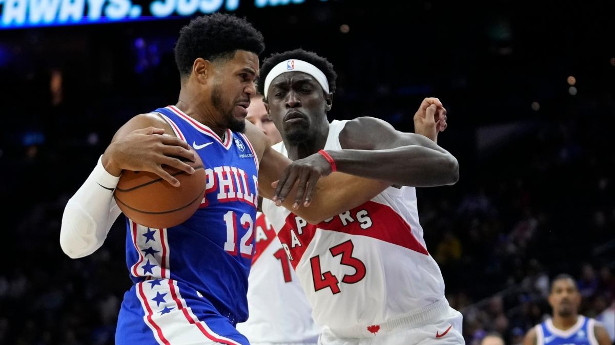 Philadelphia 76ers evinde Toronto Raptors' yendi