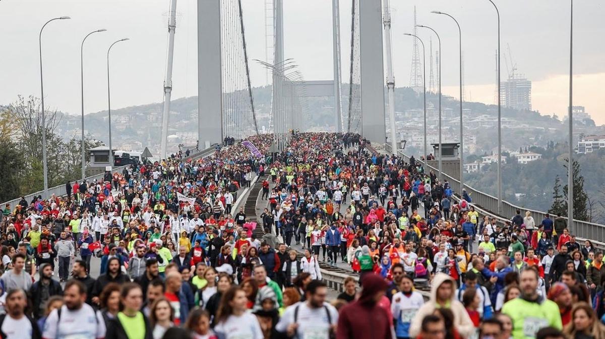 15 Temmuz ehitler Kprs ve Avrasya Tneli saat kata trafie alacak" Maratonda kapanan yollar ne zaman alacak"