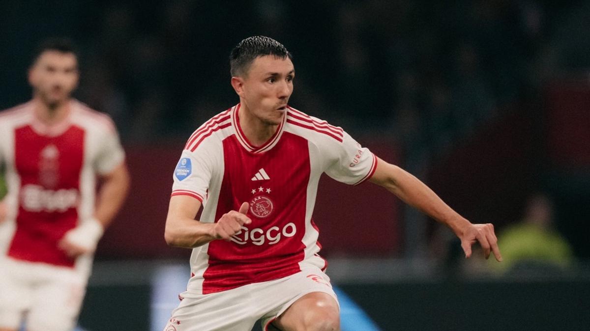 Ajax st ste ikinci galibiyetini ald; kmeden uzaklat