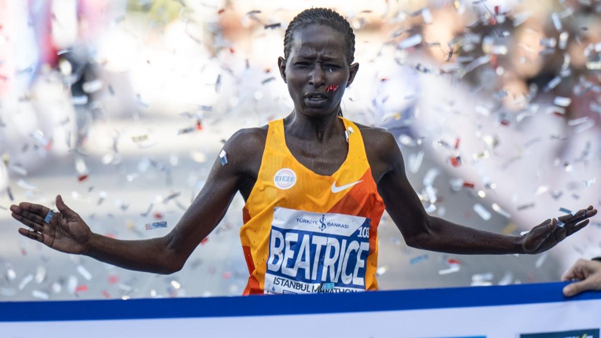 45. stanbul Maratonu'nda kadnlarda zafer Beatrice Cheptoo'nun!