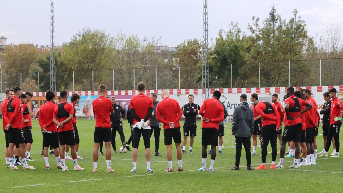 Samsunspor'da stanbulspor mesaisi balad