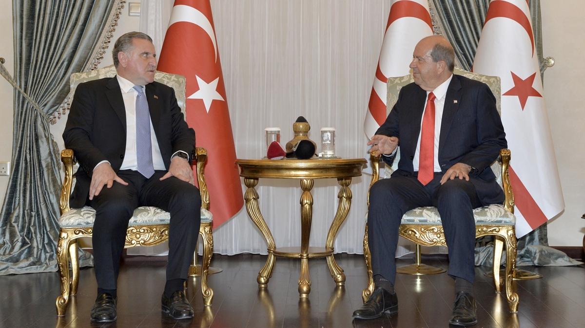 KKTC Cumhurbakan Tatar, Genlik ve Spor Bakan Bak' kabul etti