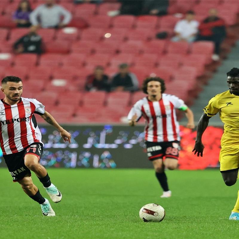Samsunspor, stanbulspor'u uzatmalarda devirdi!