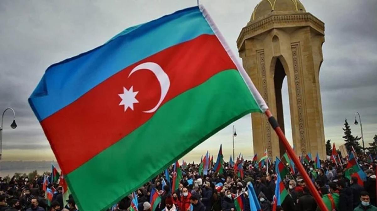 Azerbaycan'da Karaba Zaferi cokuyla kutlanyor